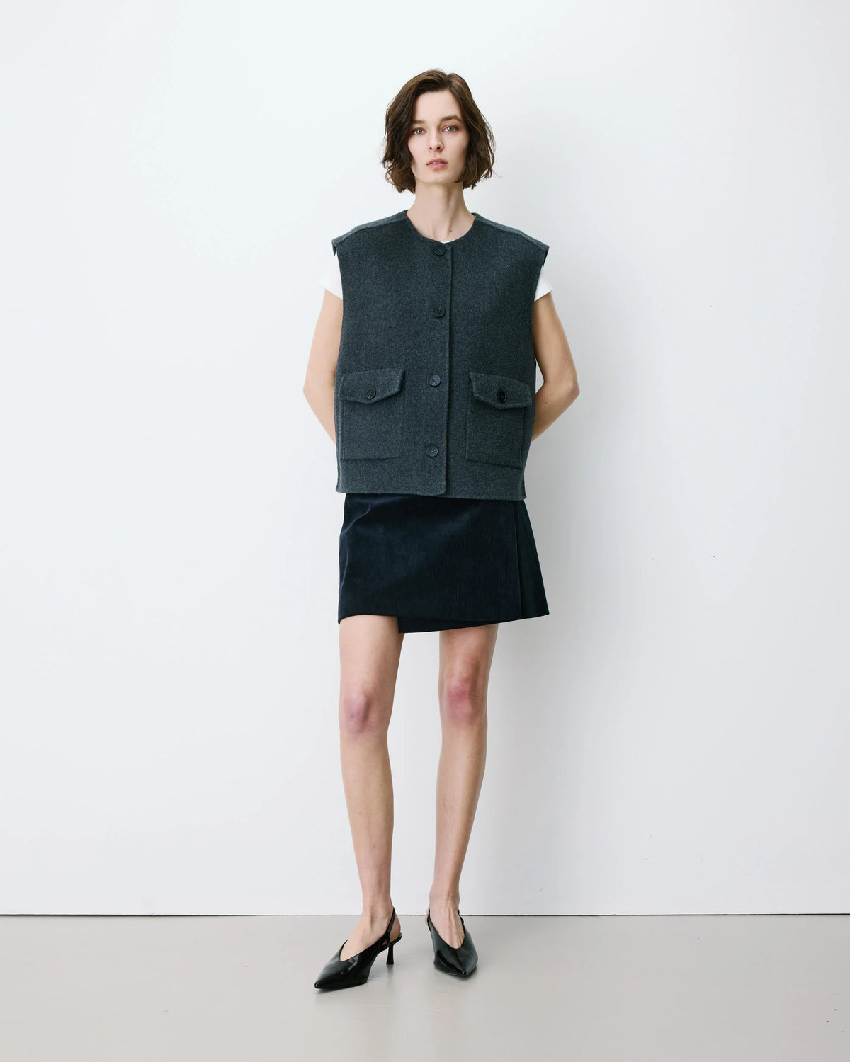 Grace & Mila Adagio Anthracite Waistcoat Jacket