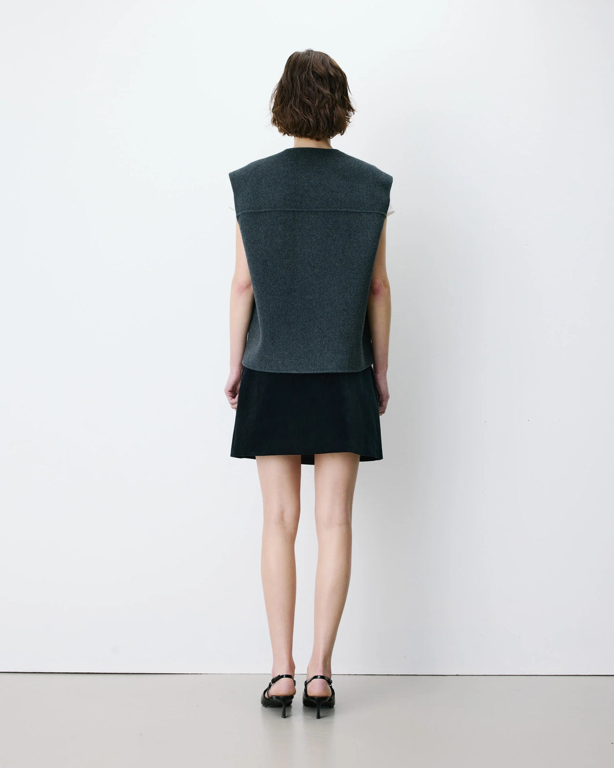 Grace & Mila Adagio Anthracite Waistcoat Jacket