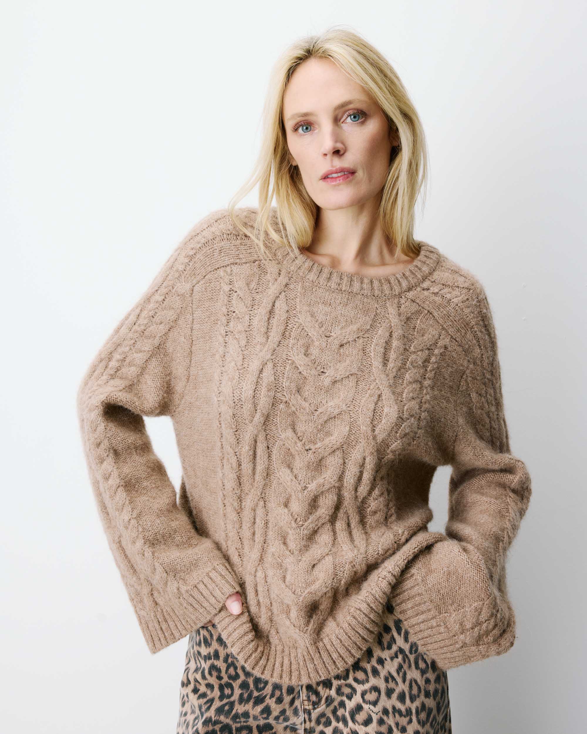 Grace & Mila Arcelin Beige Cable Knit Sweater