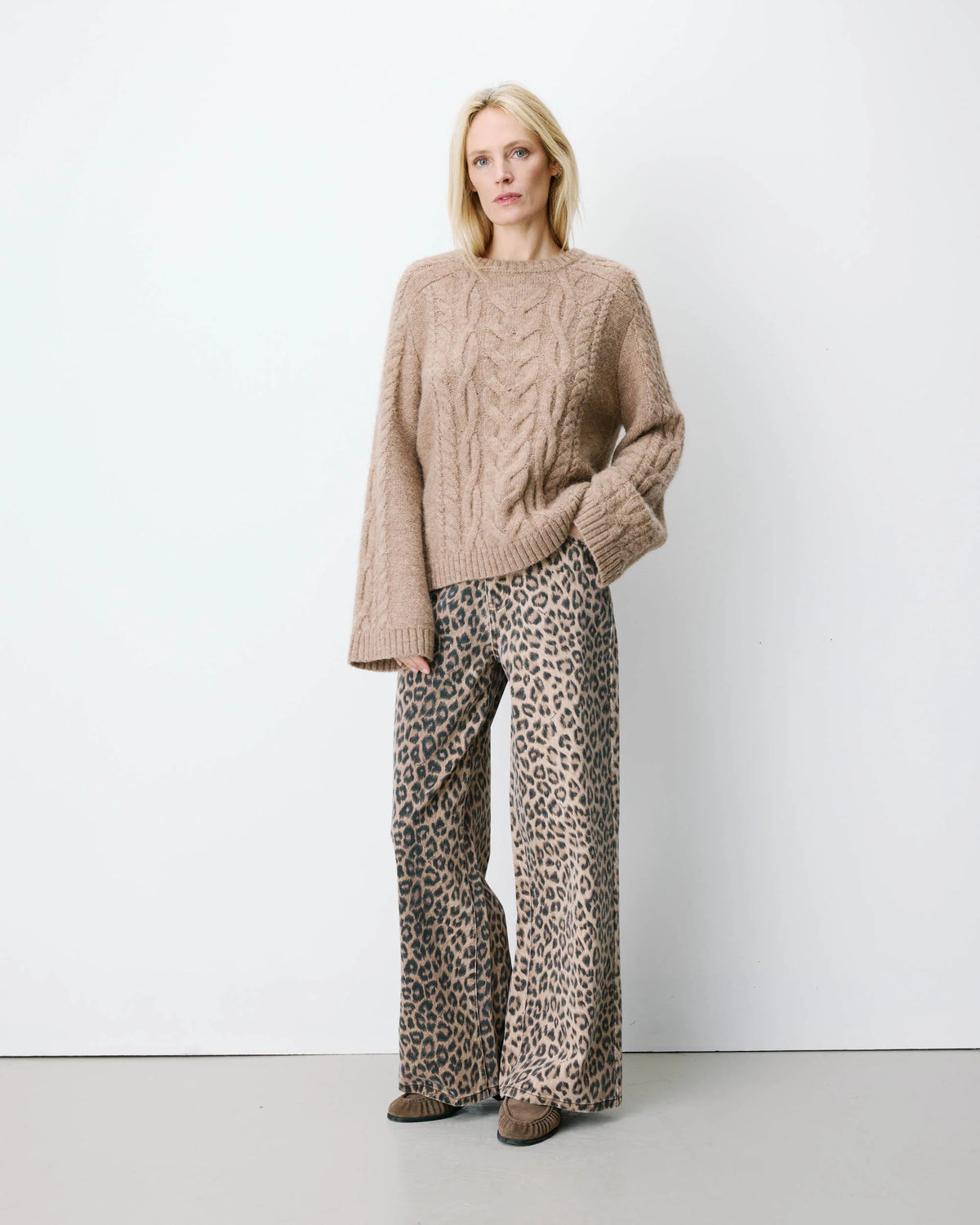 Grace & Mila Arcelin Beige Cable Knit Sweater
