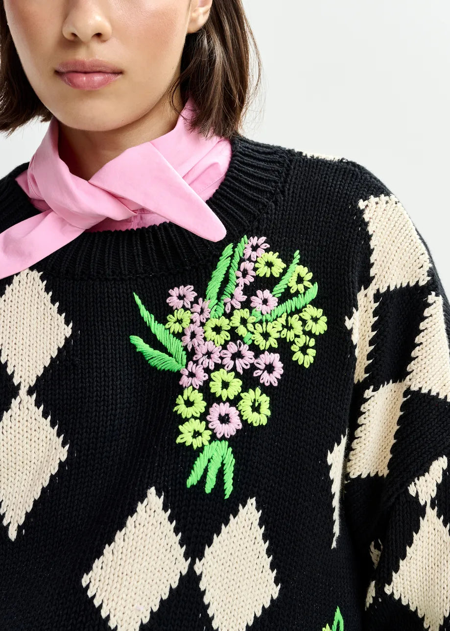 Jactori Embroidered Sweater