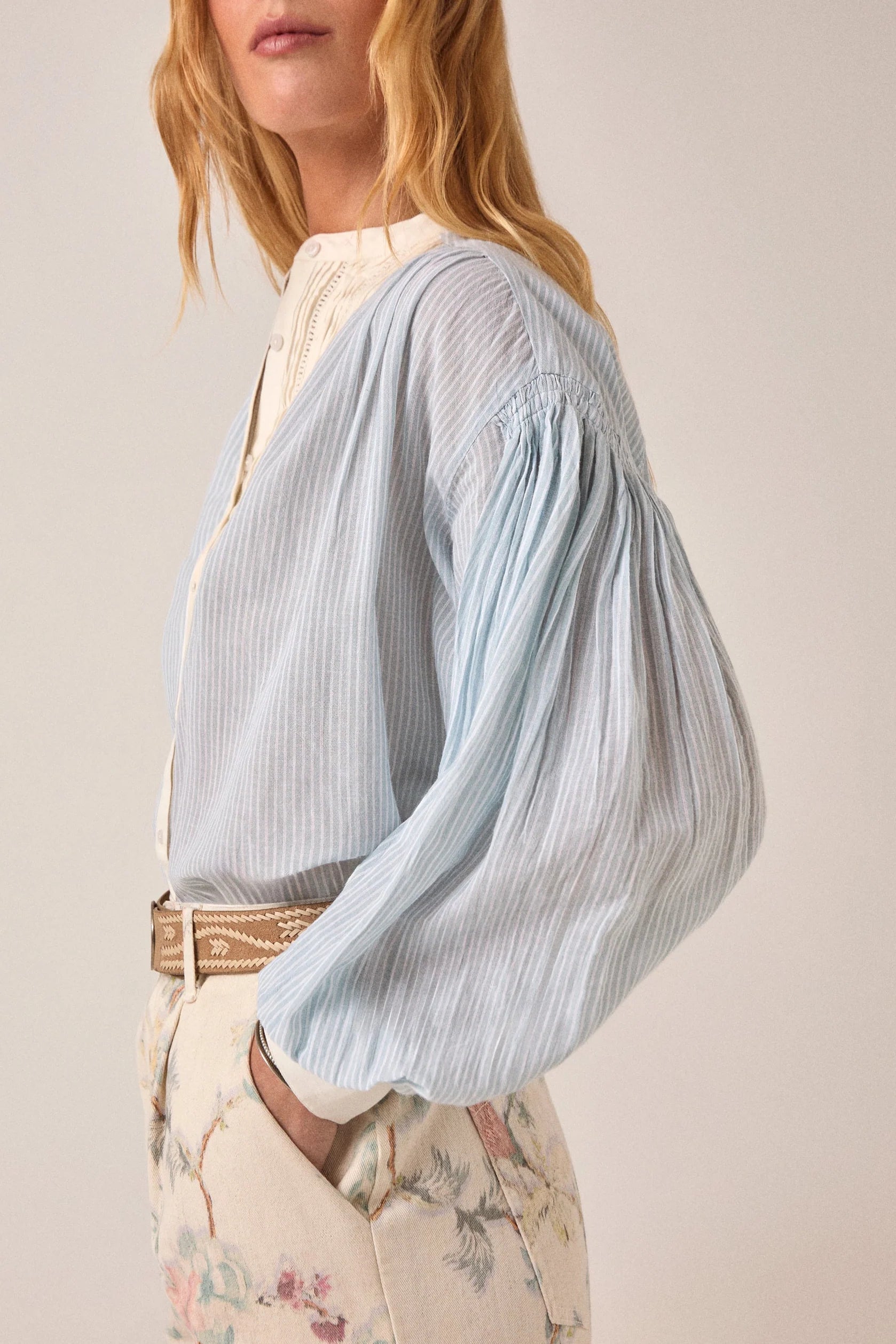 Maison Hotel Maree Bonifacio Blouse