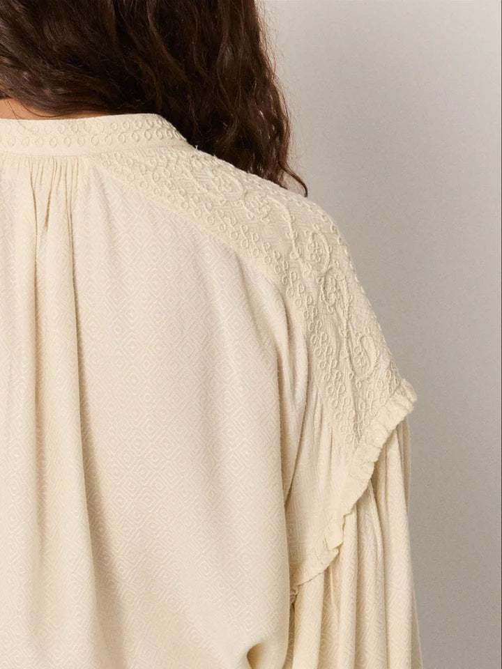 Maison Hotel Vega Soft Ecru Blouse