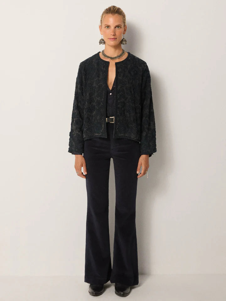 Maison Hotel Balani Blue Jacket