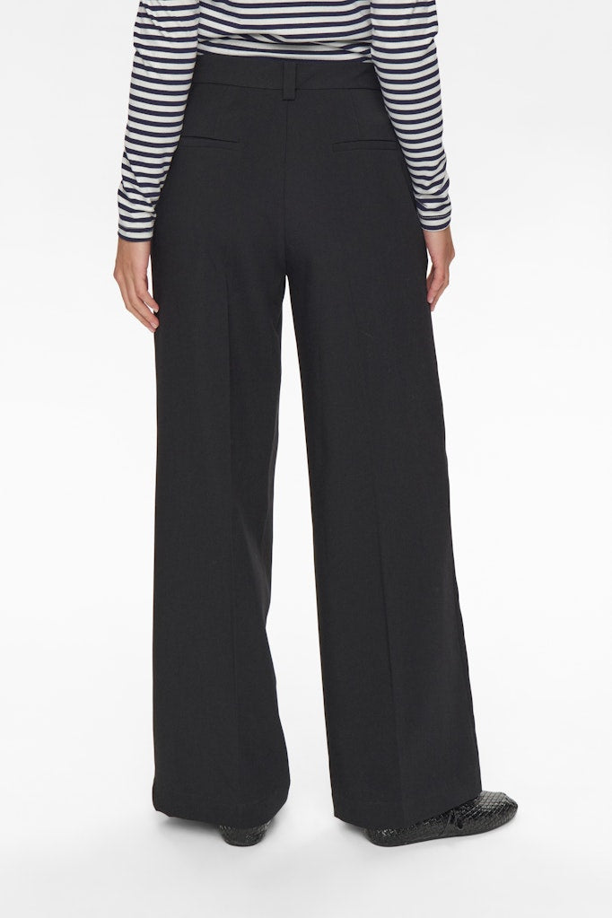 Numph Nualmut Black Caviar Pants