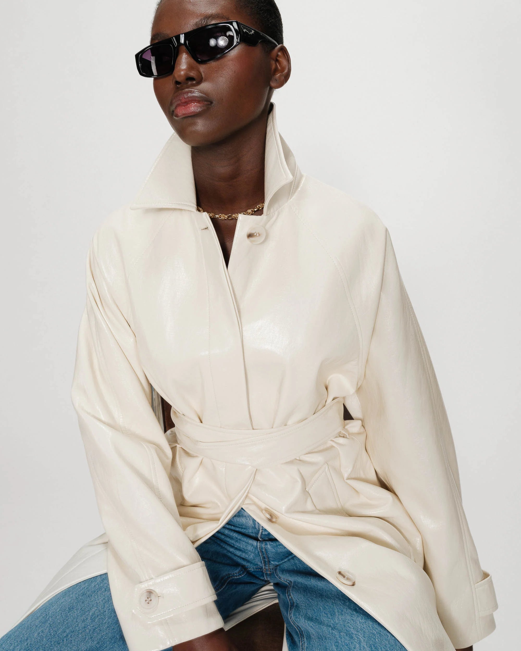 Grace & Mila Vinyl Vanille Velours Coat