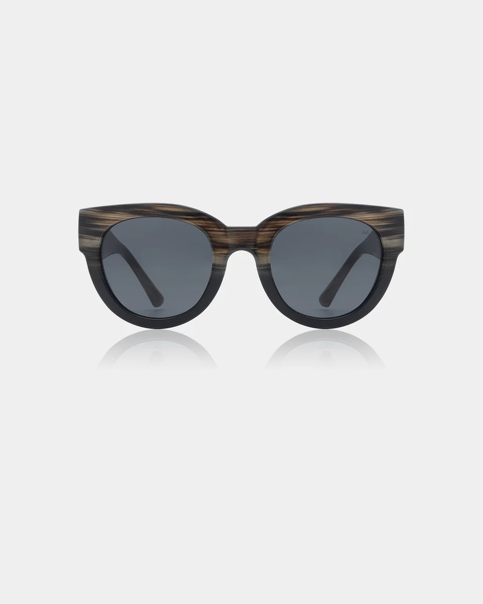 A.Kjaerbede Lilly Striped Horn Black Sunglasses