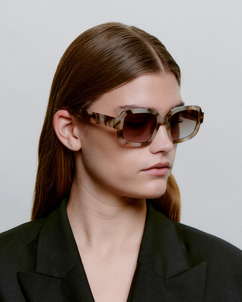 A.Kjaerbede Pluto Cookie Dough Sunglasses
