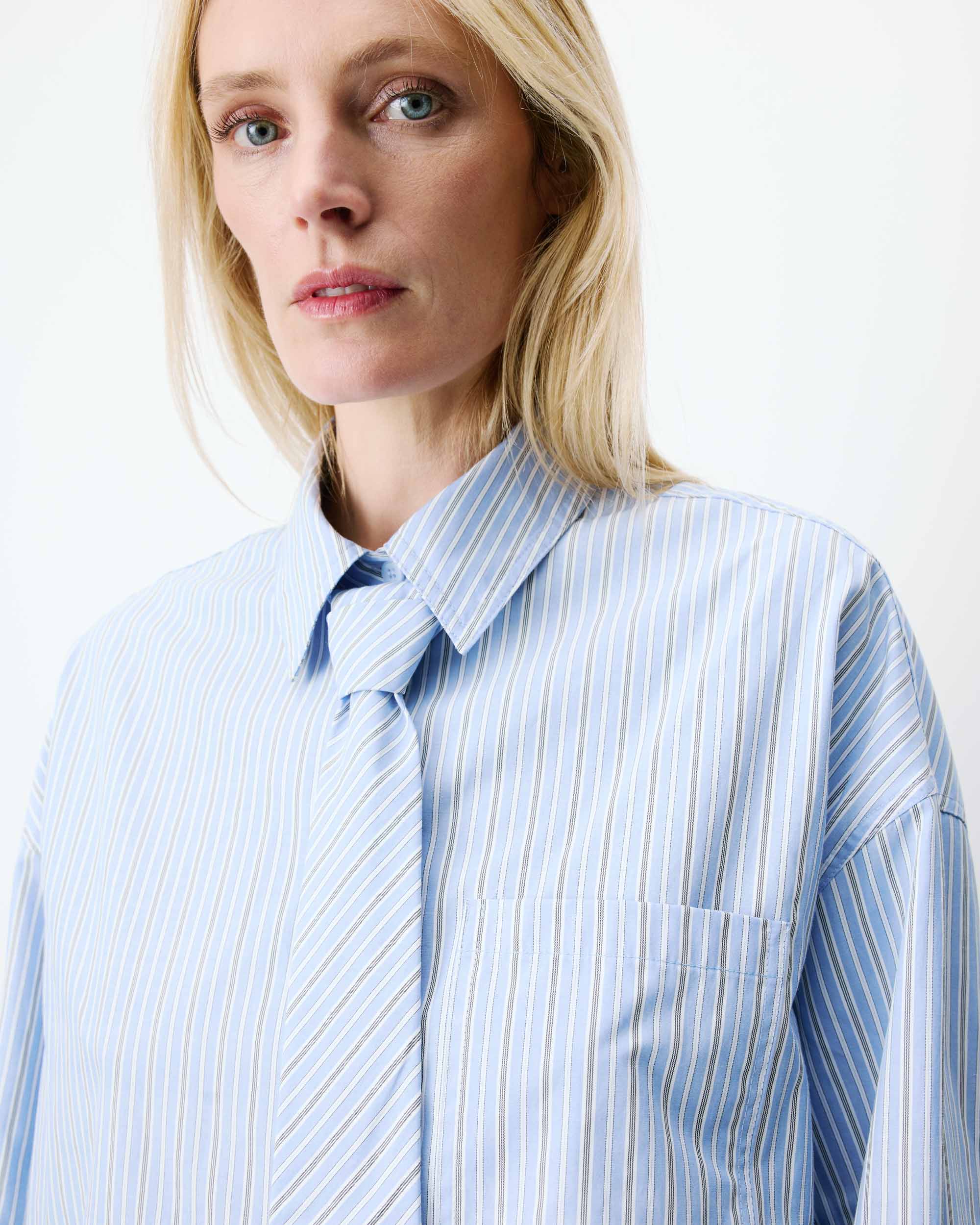 Grace & Mila Athena Striped Blue Shirt