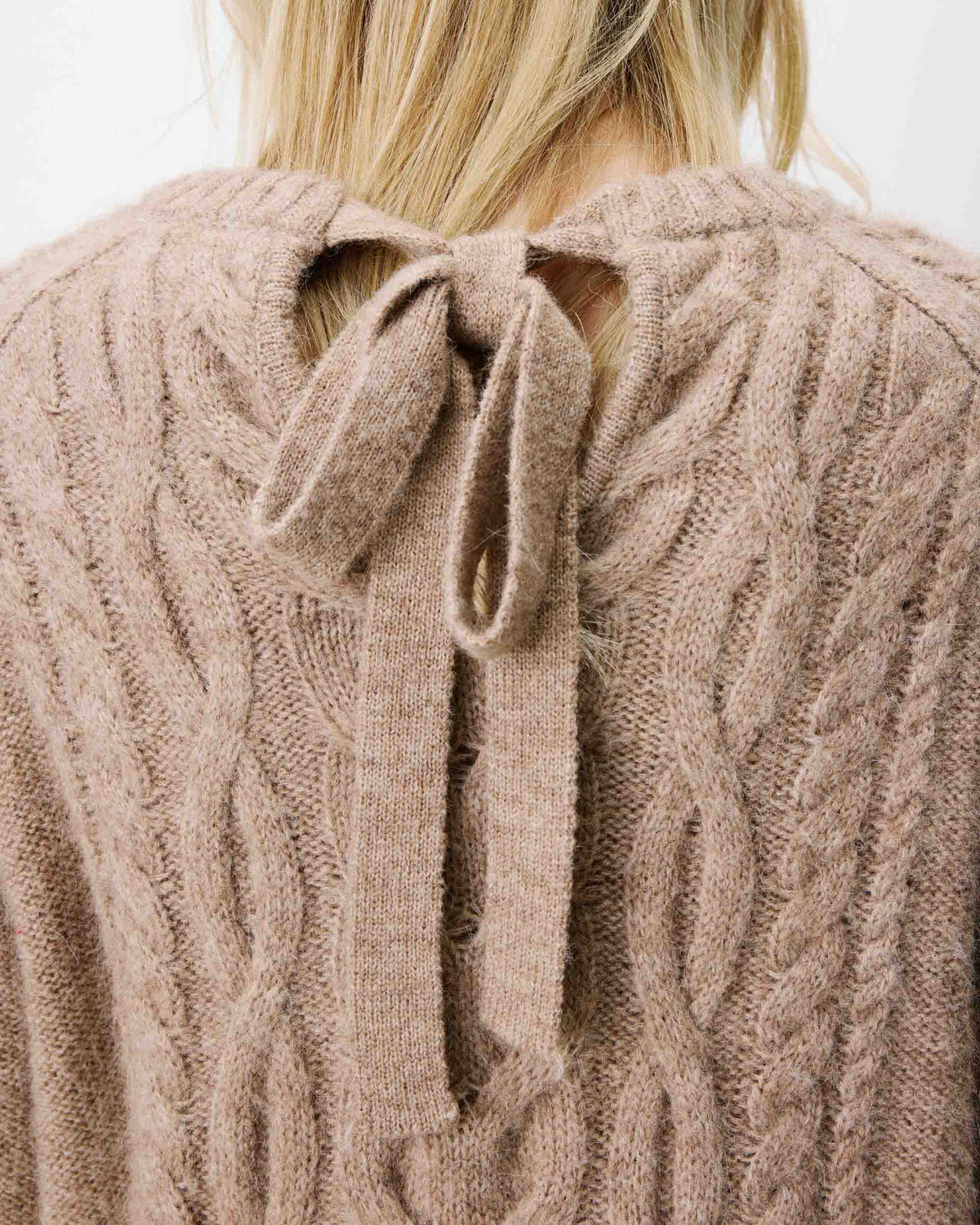 Grace & Mila Arcelin Beige Cable Knit Sweater