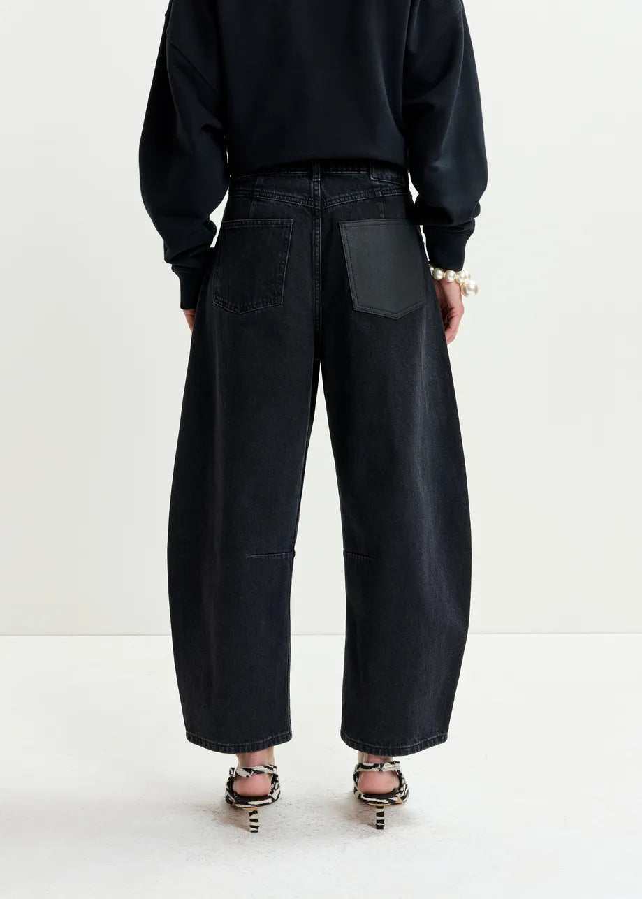 Essentiel Antwerp Interstellar Barrel Leg Jeans