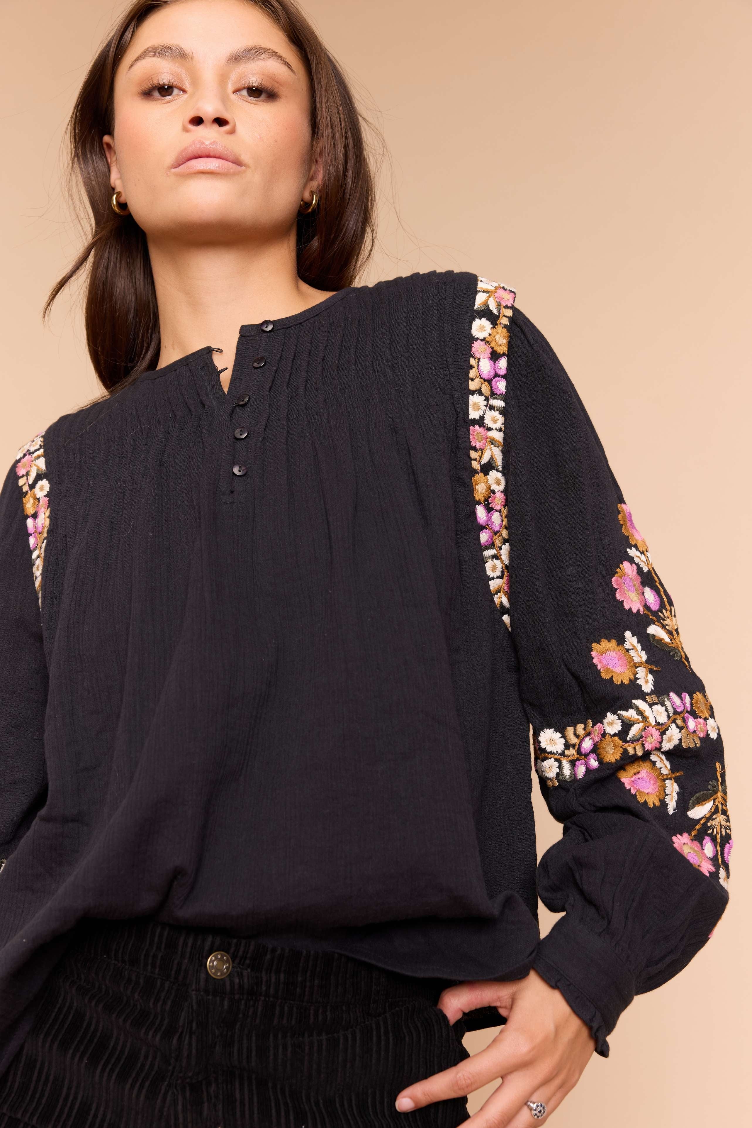 Louizon Ipish Noir Blouse