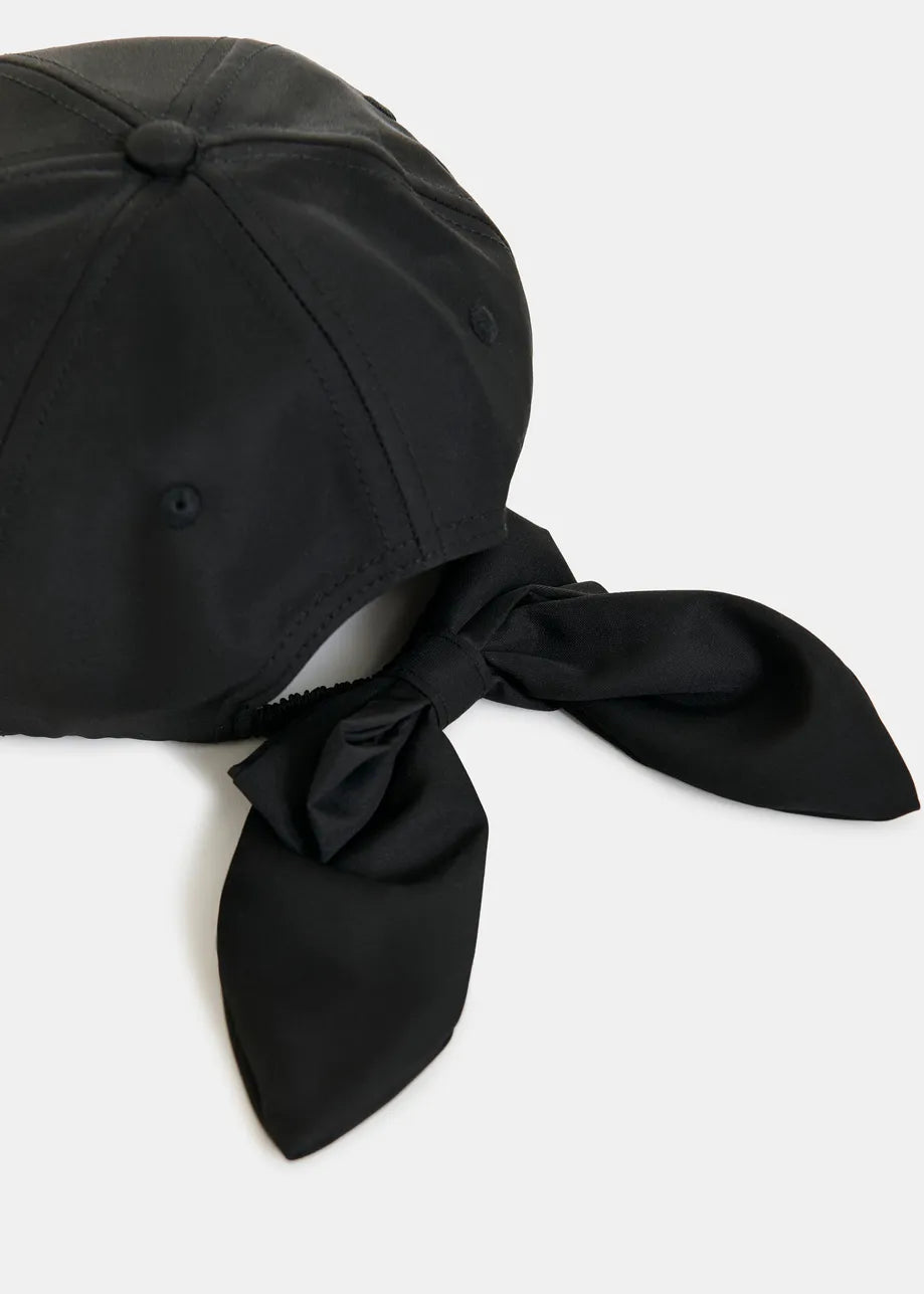Jiny Black Cap with Bow at Back