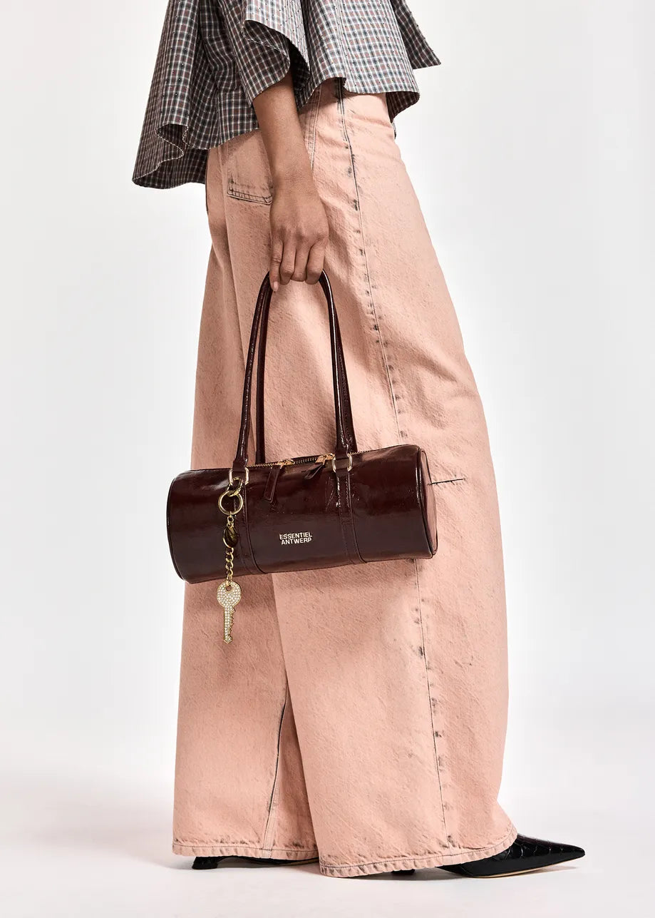 Essentiel Antwerp Kenneth Shiny Tube Burgundy Handbag