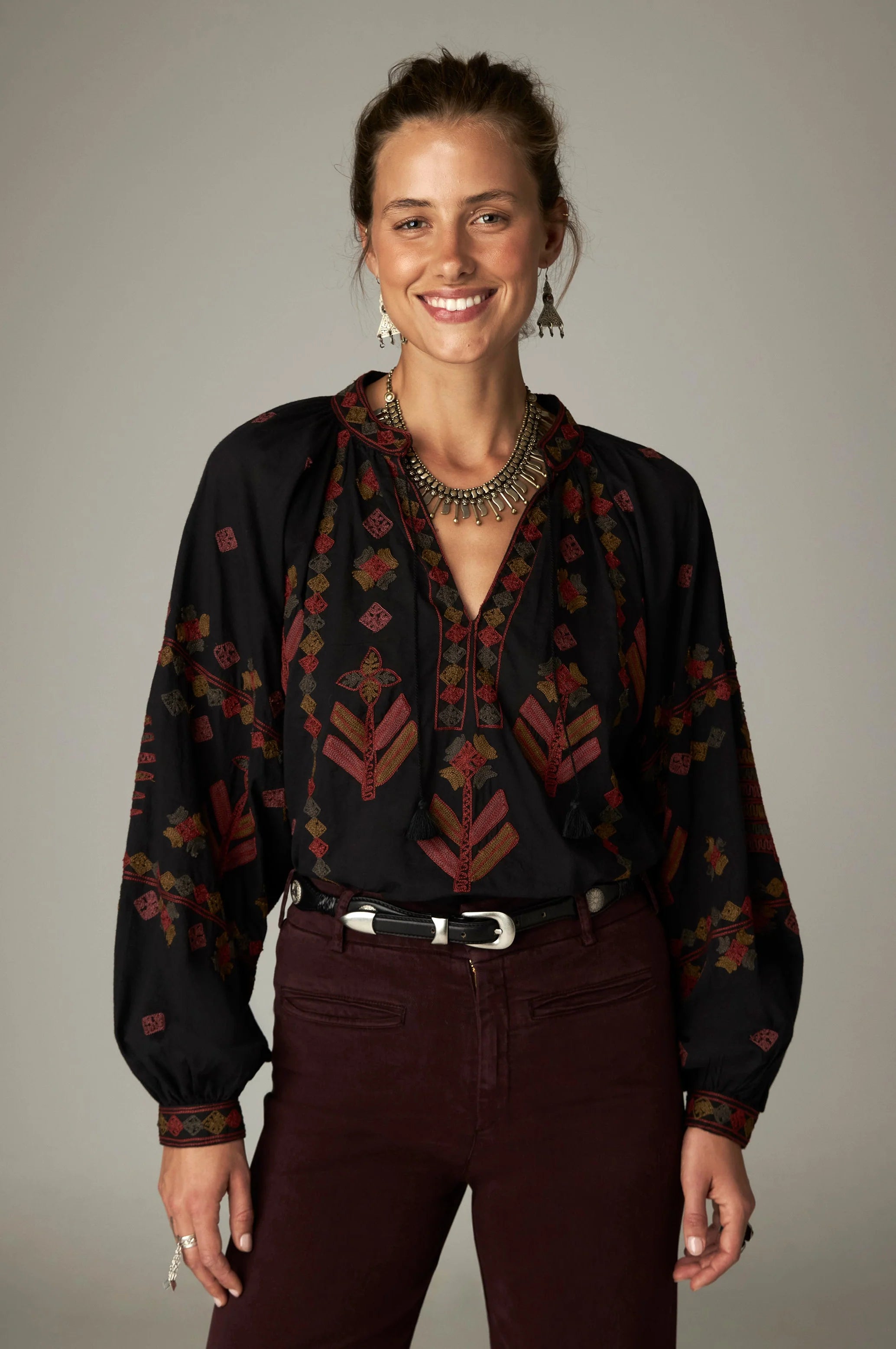 Maison Hotel Robin Blouse Charcoal Arrows