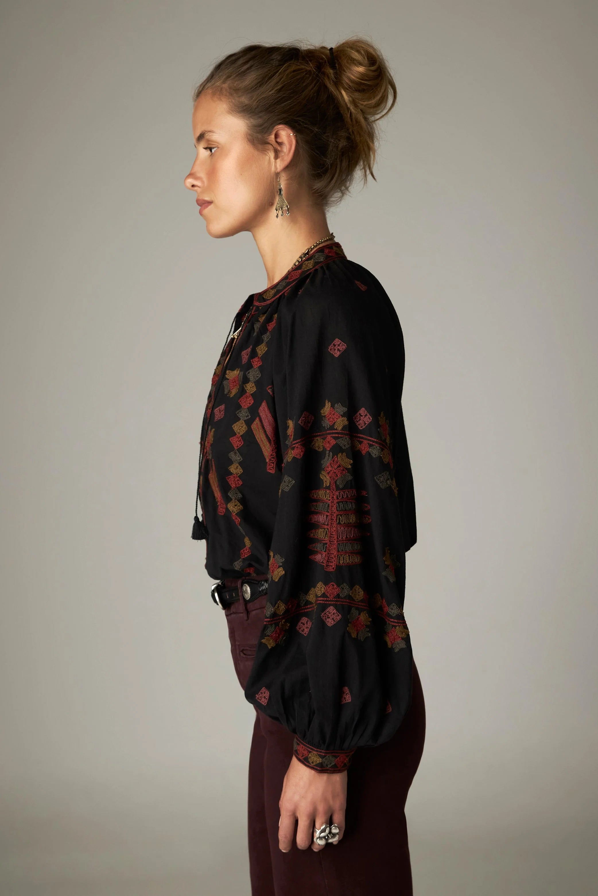 Maison Hotel Robin Blouse Charcoal Arrows