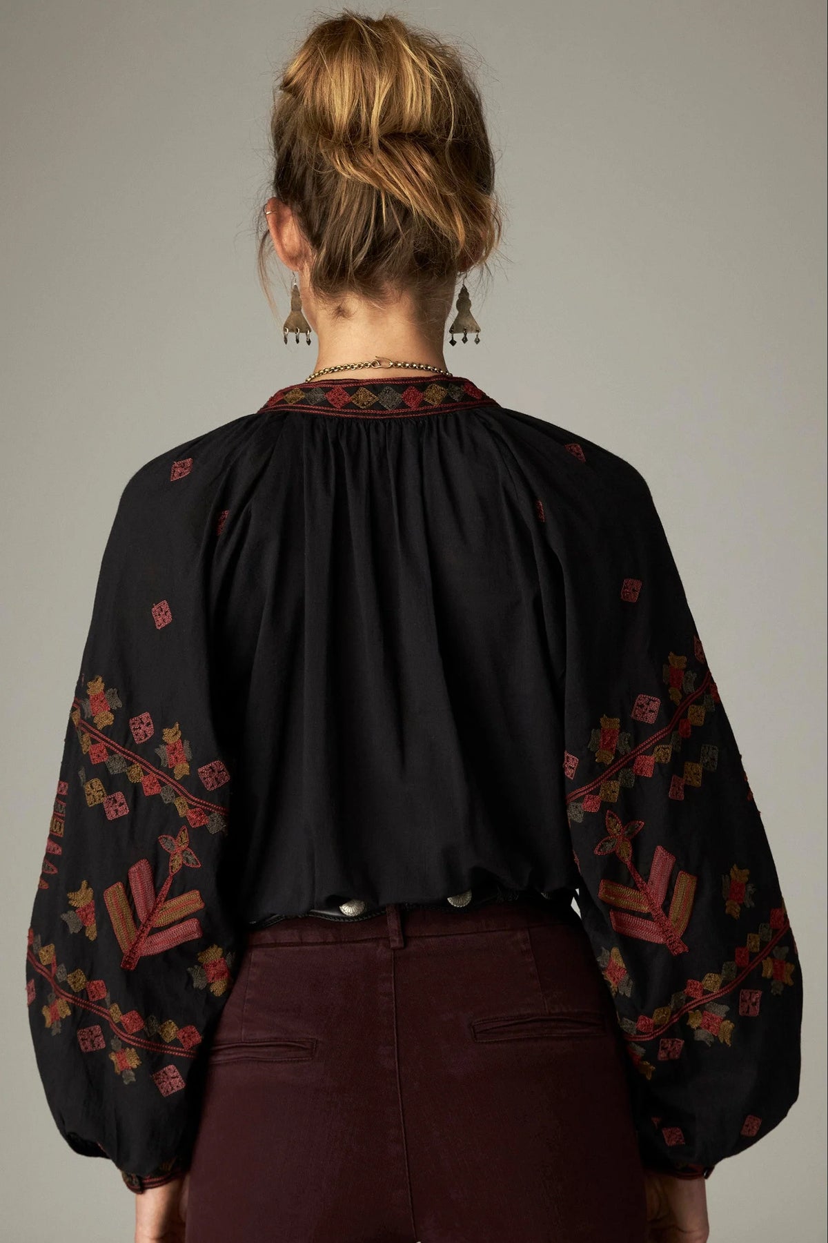 Maison Hotel Robin Blouse Charcoal Arrows