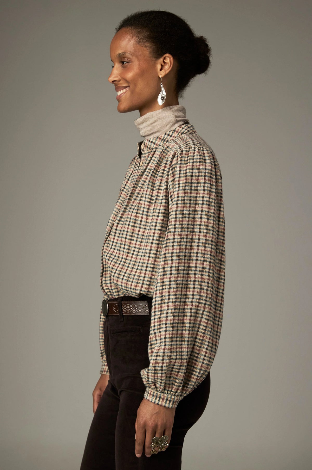 Maison Hotel Vera Rustic Plaid Blouse