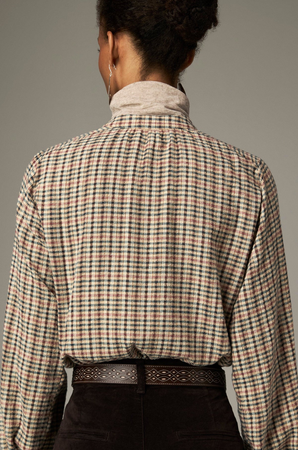 Maison Hotel Vera Rustic Plaid Blouse