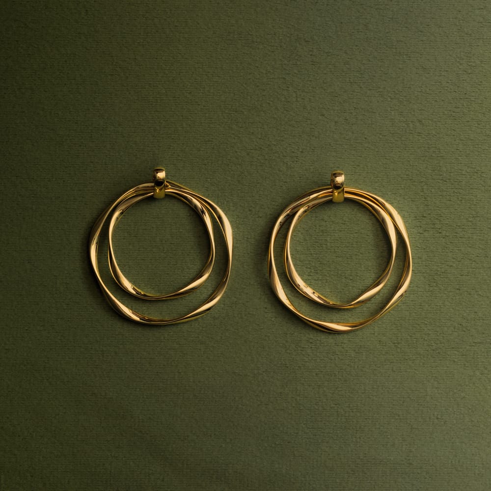 Orelia Ribbon Interlocking Earrings