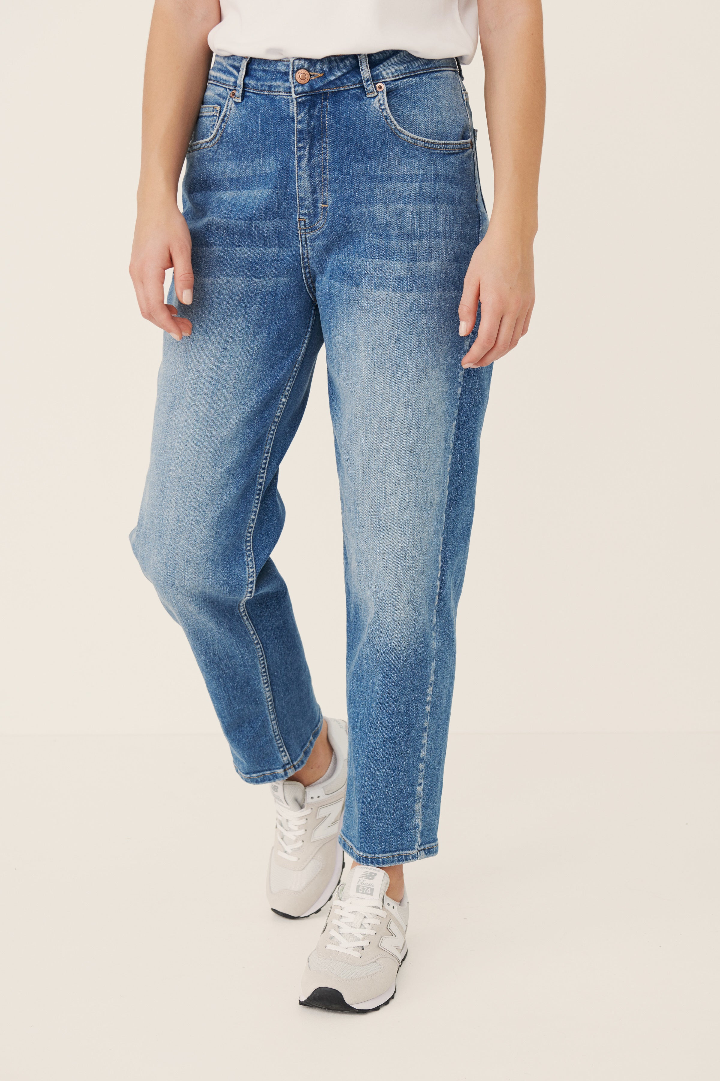 Part Two Hela Straight Leg Jean in Light Blue