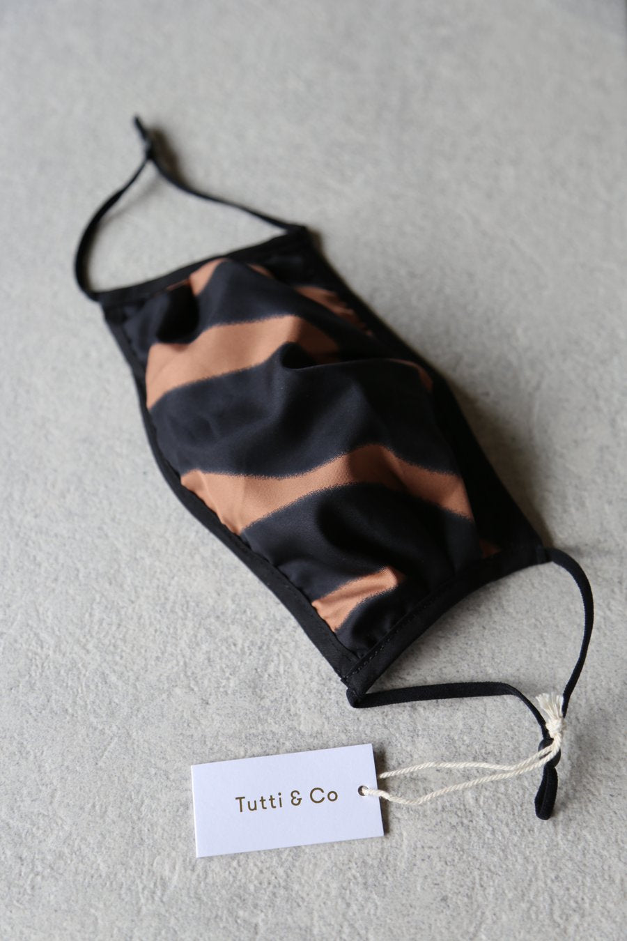 Tutti Fabric face Mask in Wild Print